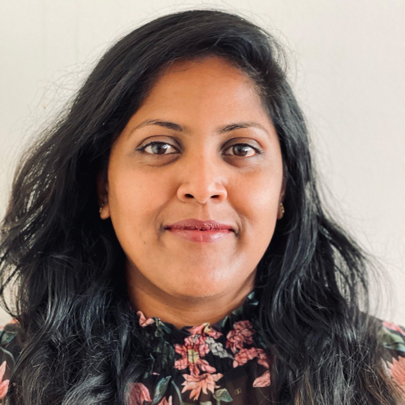  Nilamuni De Silva