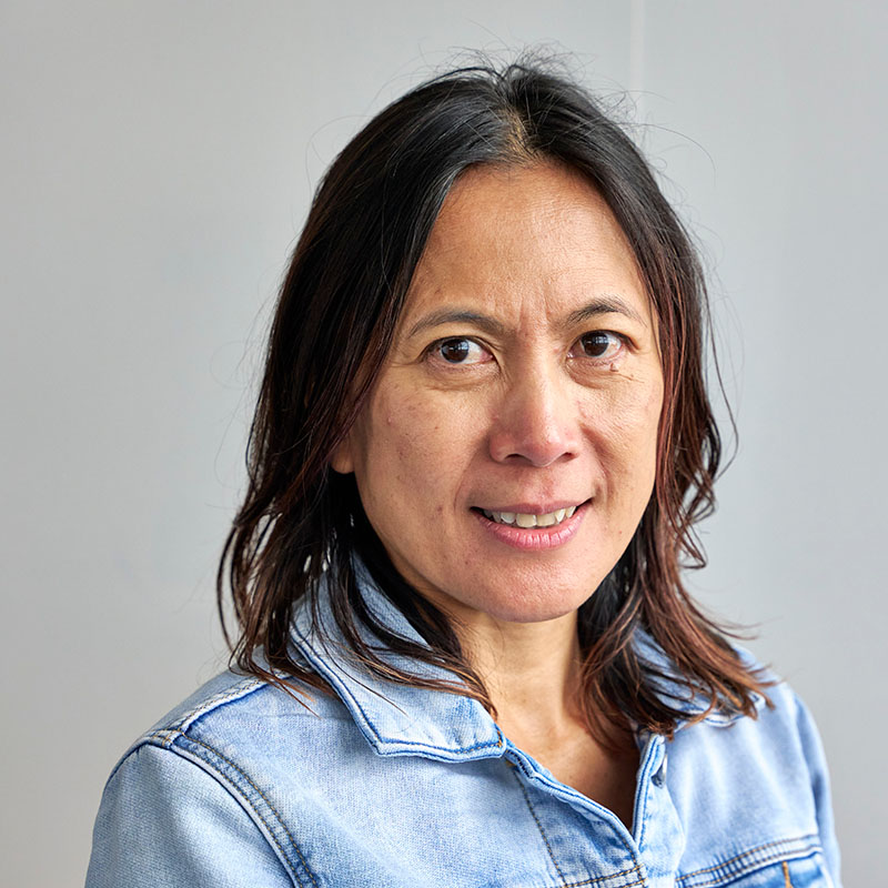 Dr. April Kartikasari 