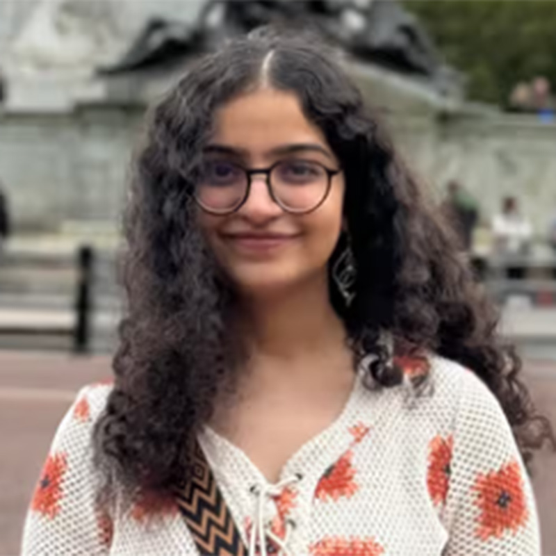  Manushi Dhar