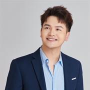 Dr. Derek Hao
