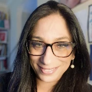 Dr. Gerarda Richards