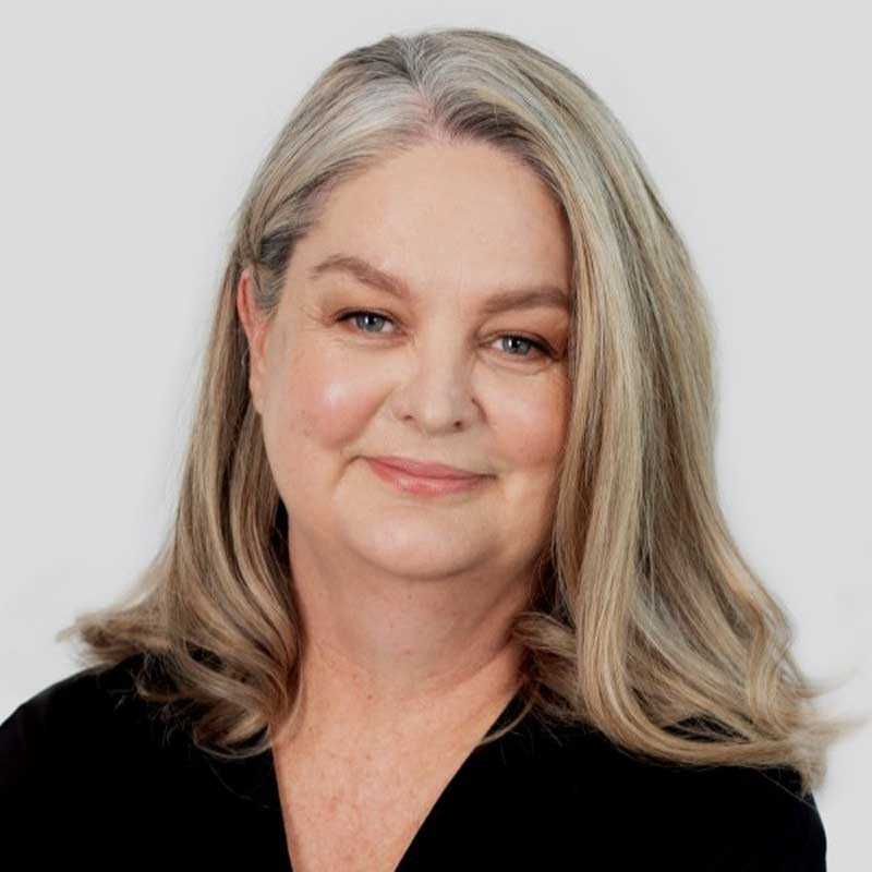  Nicole Quinn
