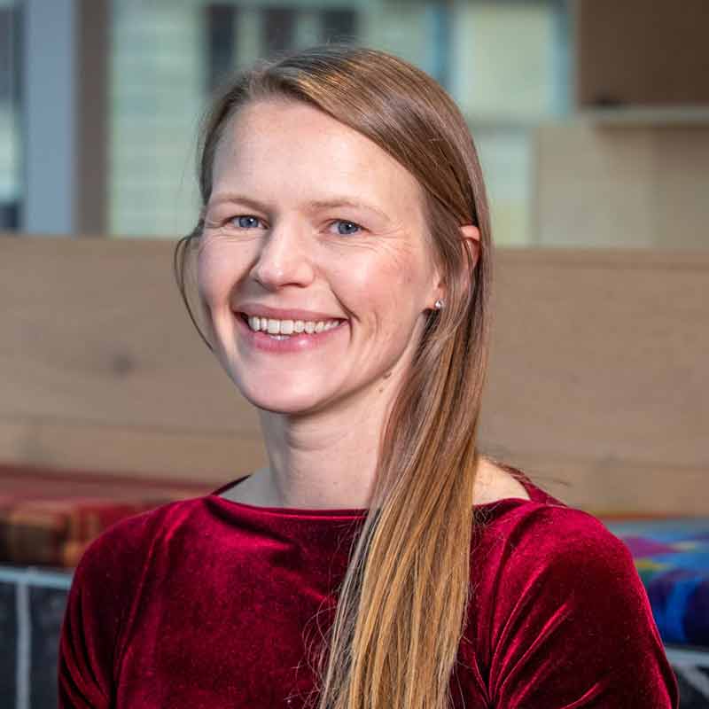 Dr  Lily van Eeden