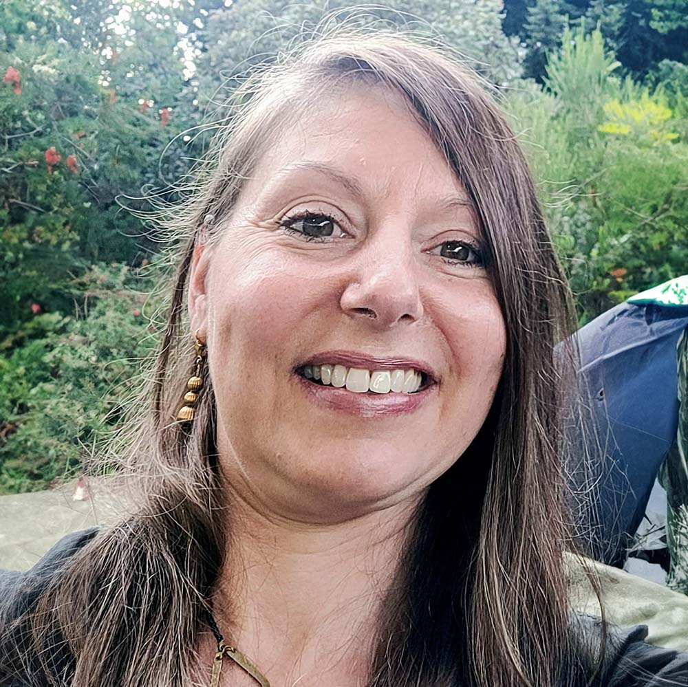  Monica  Tewman