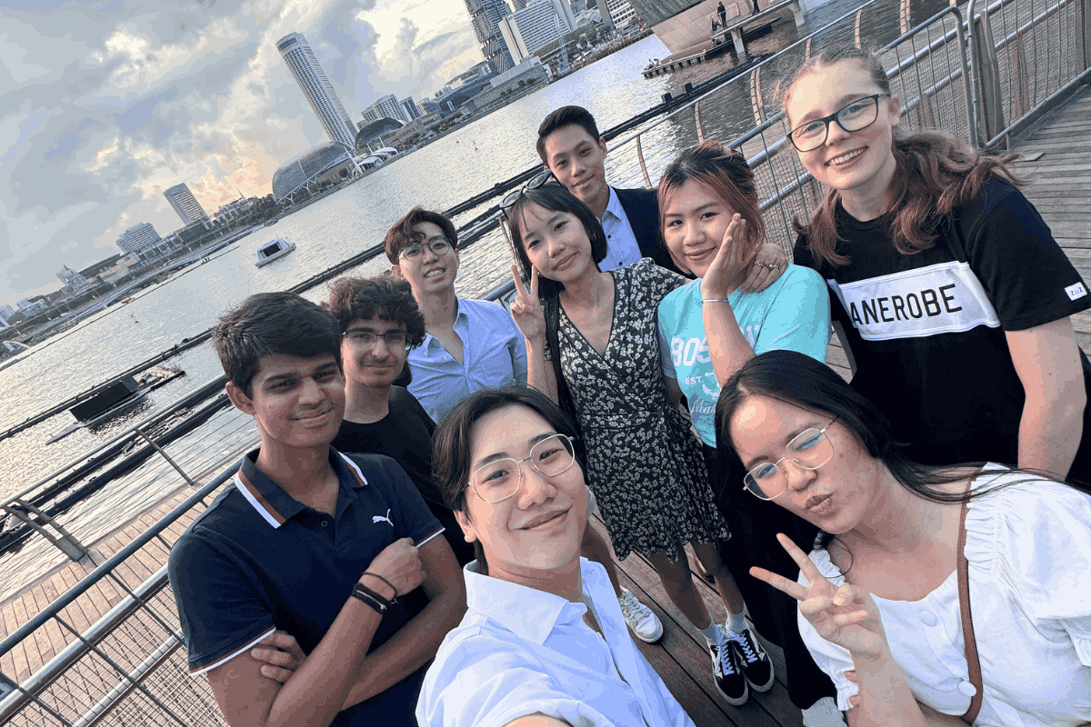 rmit-students-at-singapore-thumbnail-size.png