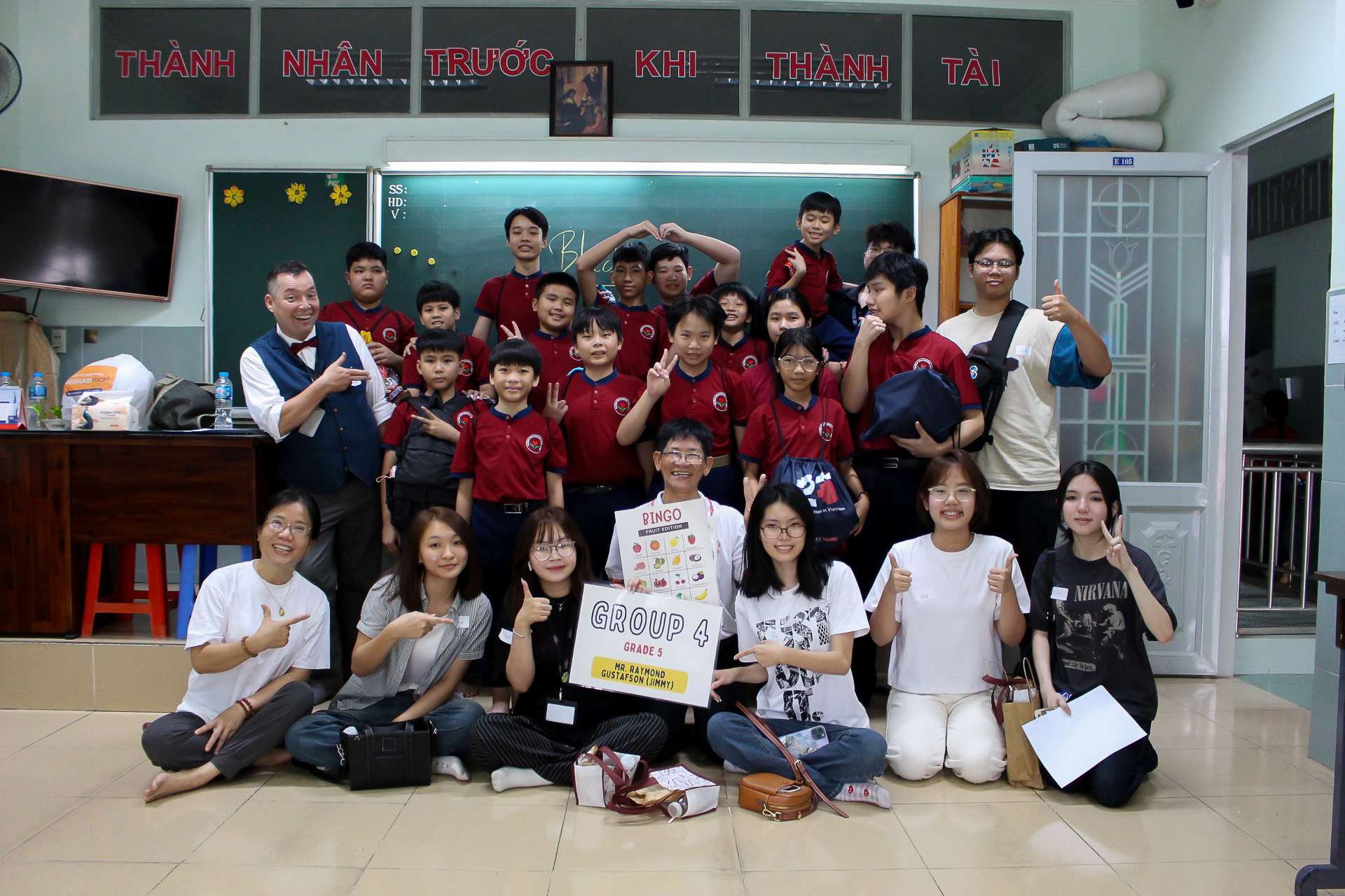 seup-students-charity-trip-with-children-4.