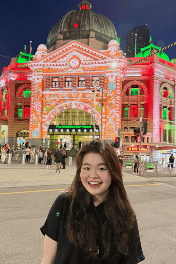 rmit-student-my-hanh-at-flinders-station.