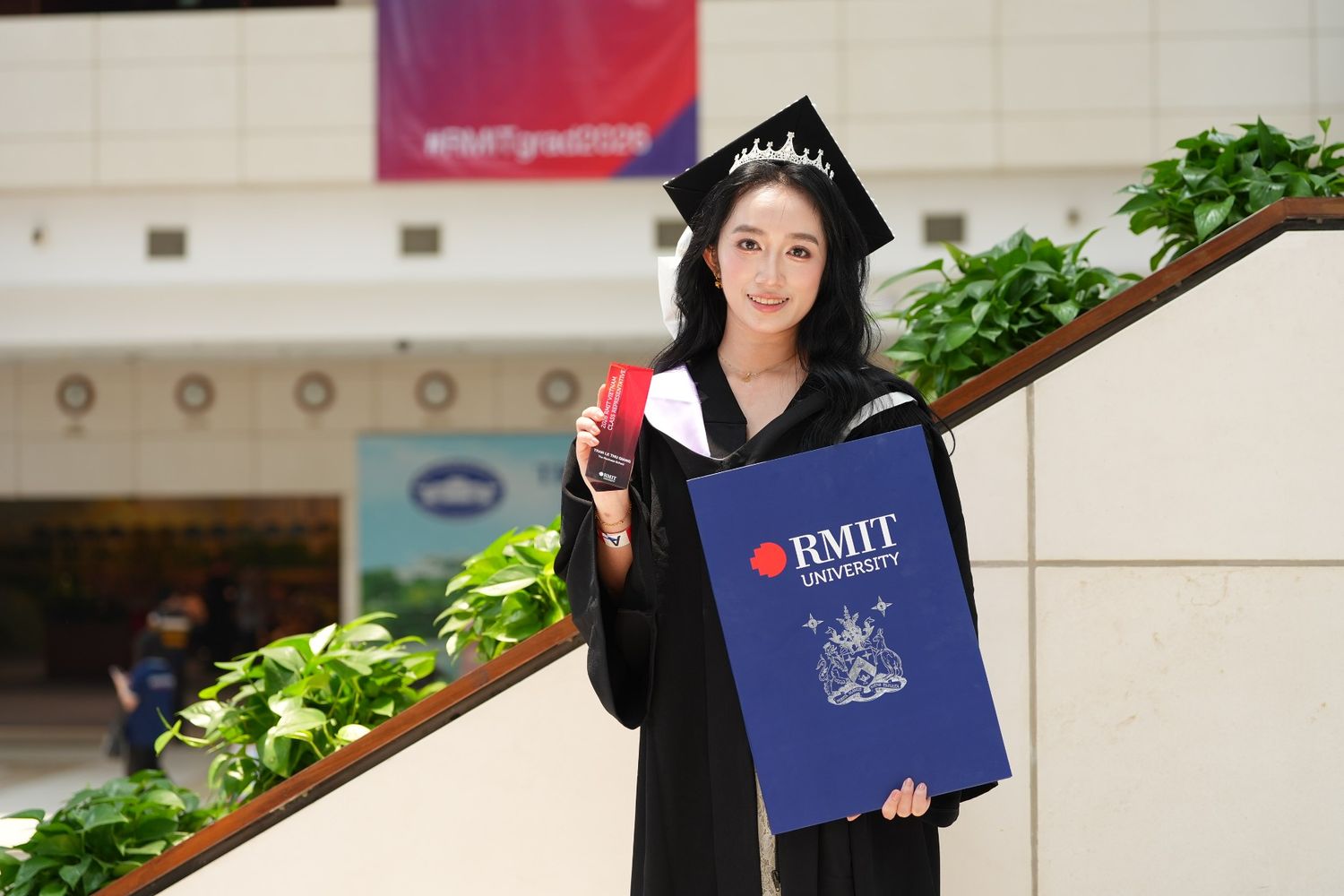 Class Representative - Tran Le Thu Giang at the Graduation ceremony in Hanoi  