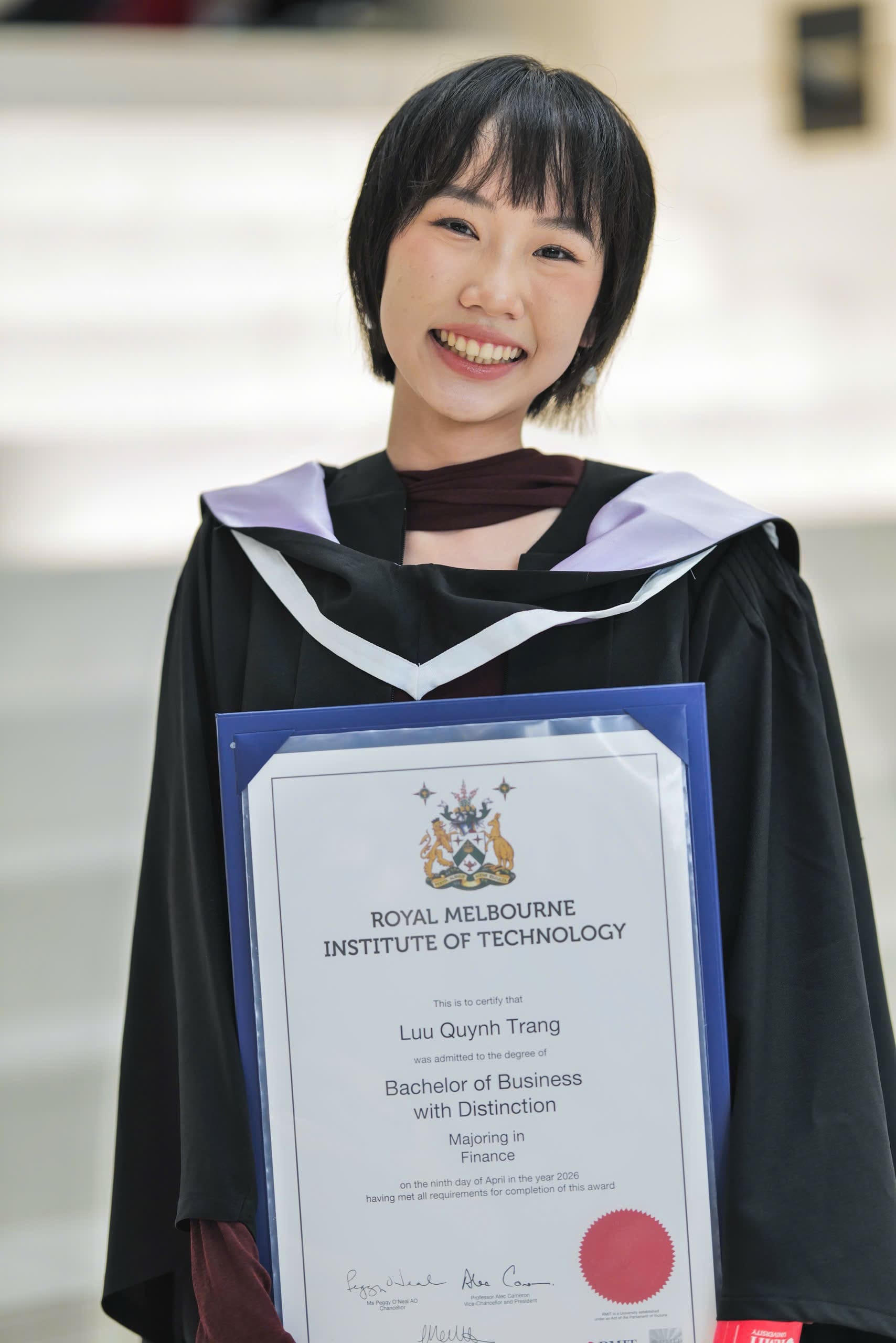 control-kills-flavors-5-trang-at-graduation