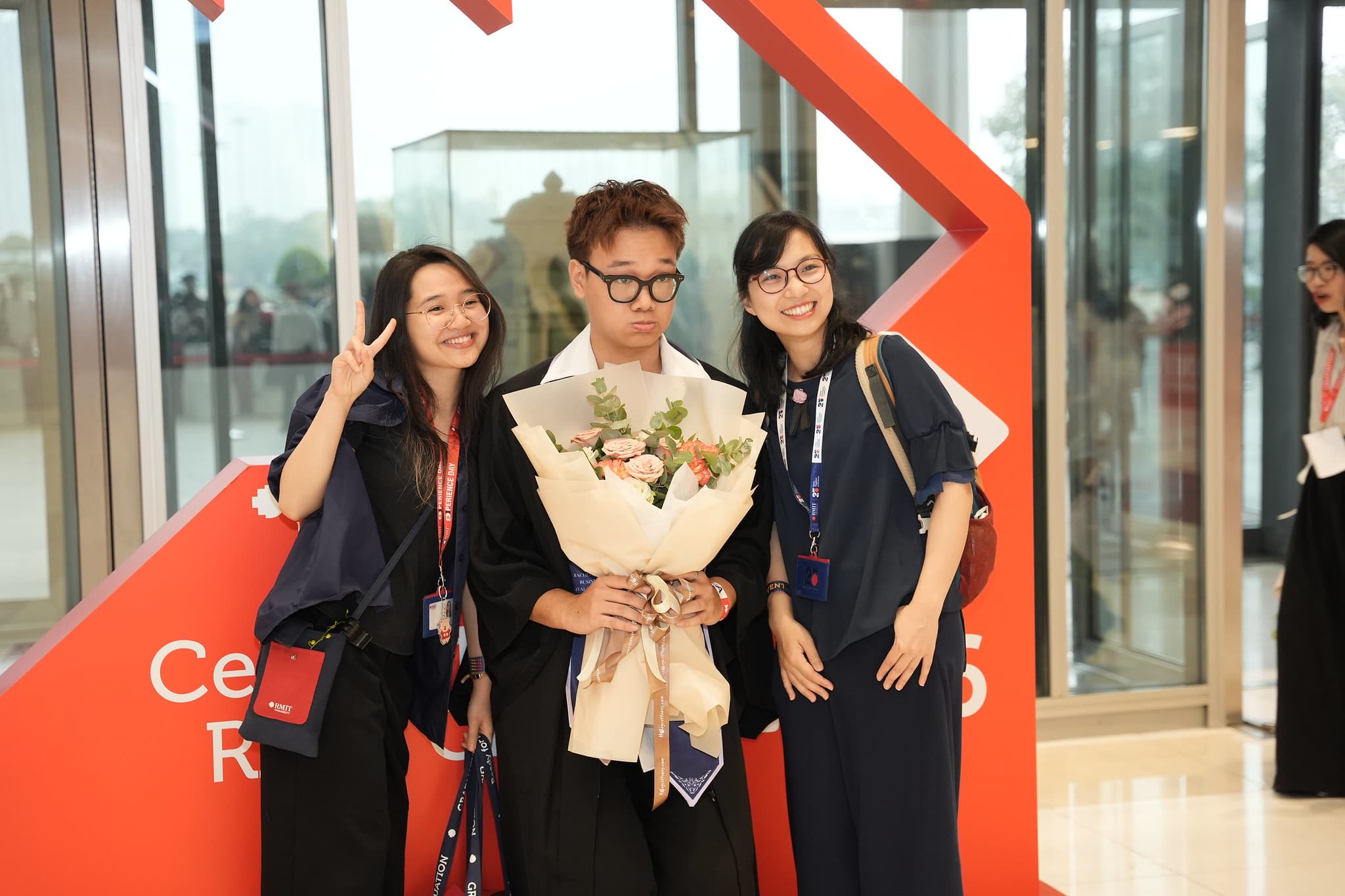 community-congrats-on-grad-2