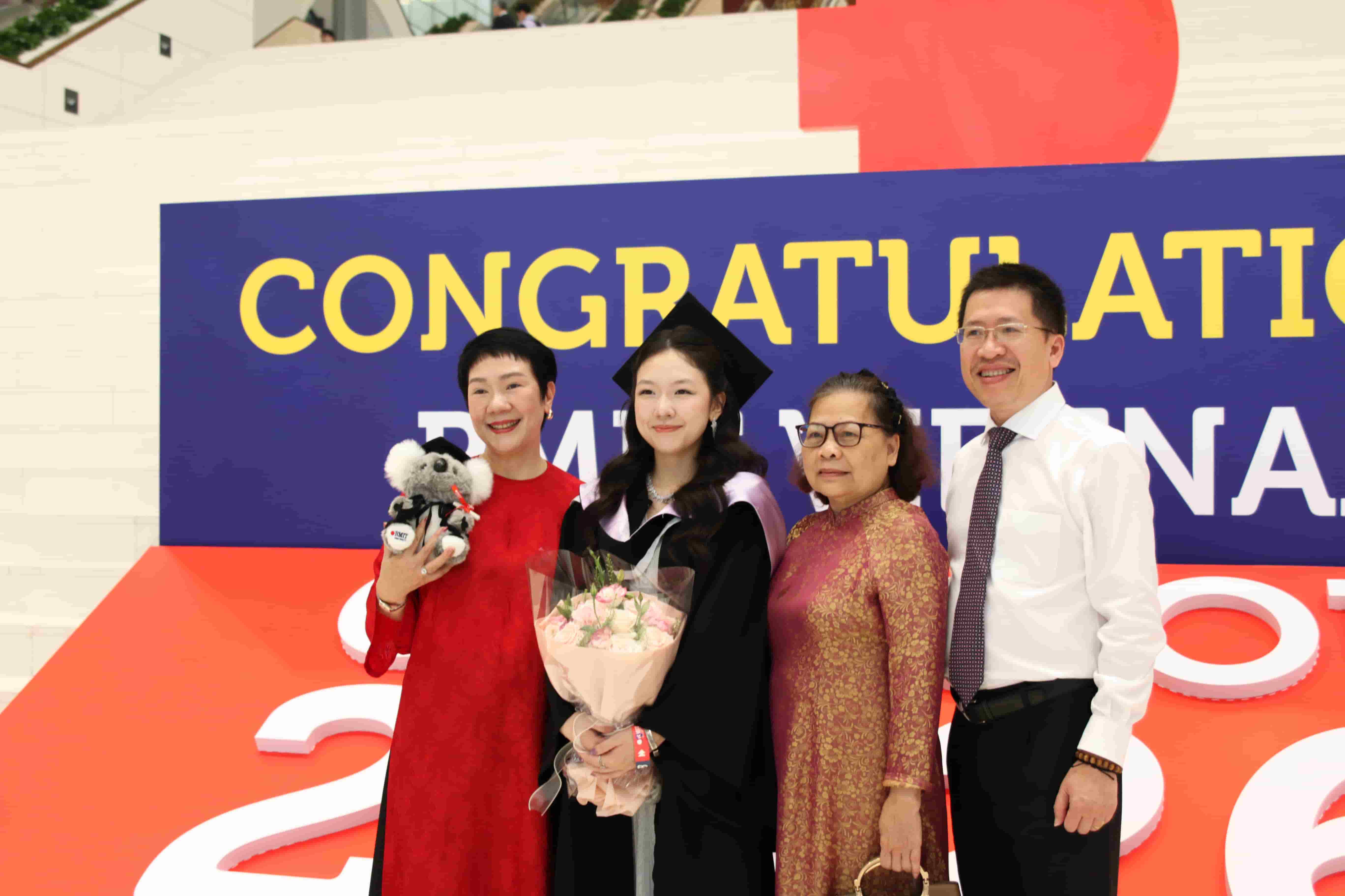 family-on-graduation-3