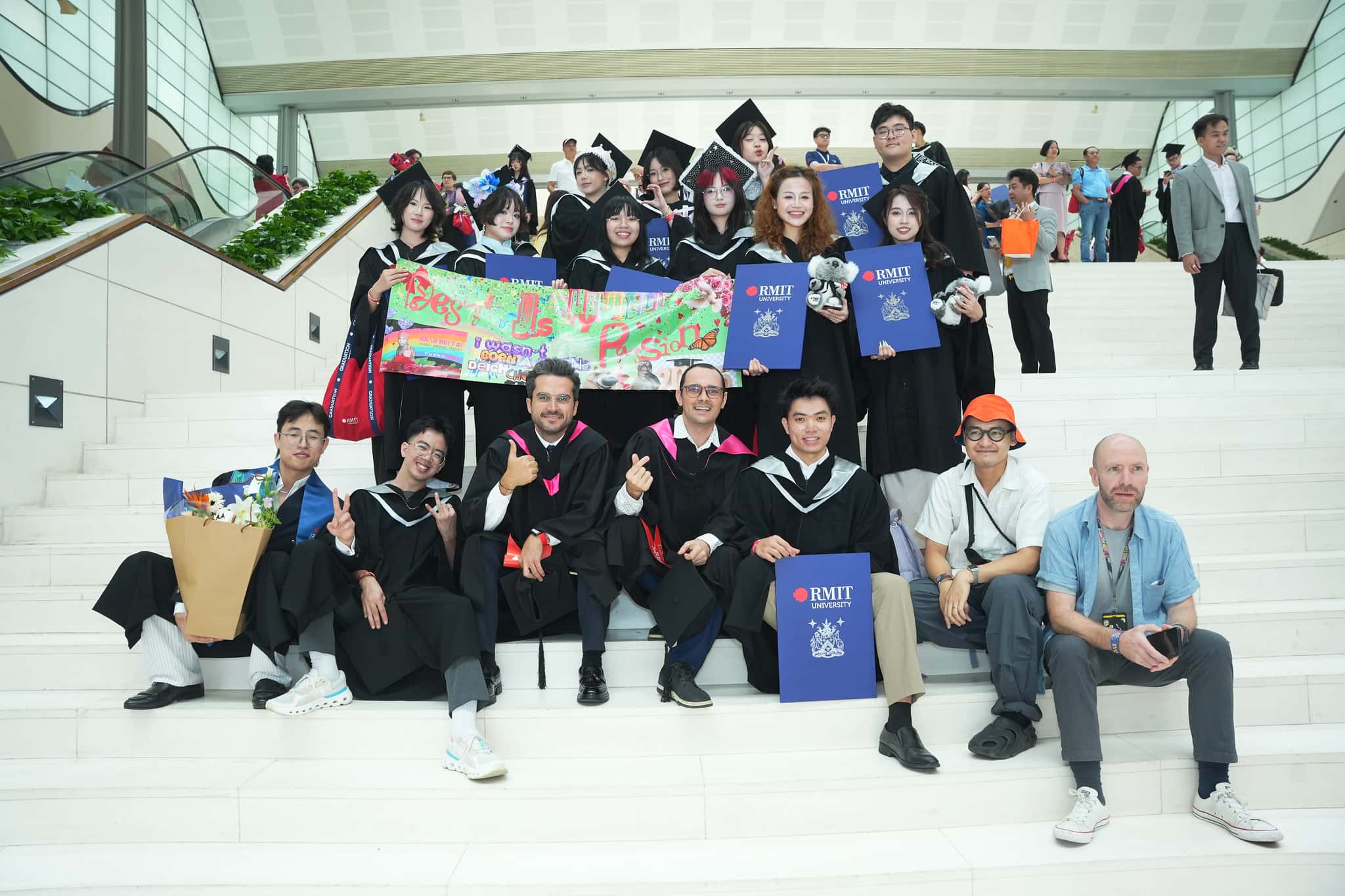 friends-and-lecturers-on-graduation-1