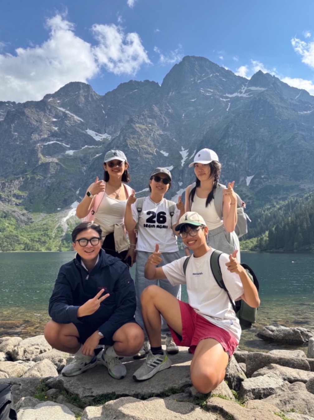 five-students-from-the-rmit-vietnam-delegation-posing-for-a-photo-during-a-road-trip-in-poland
