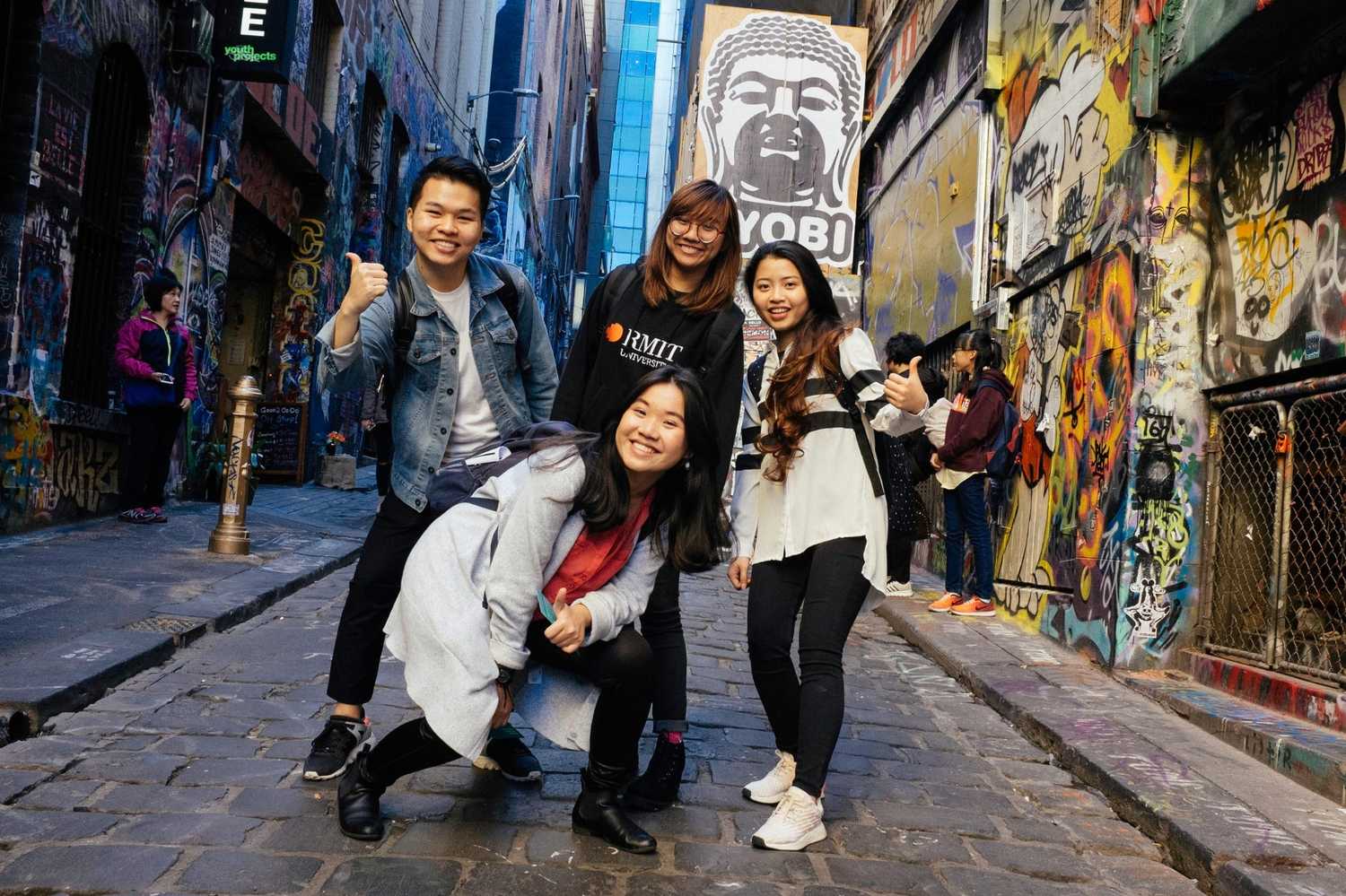 semester-break-2-group-of-friends-in-melbourne.