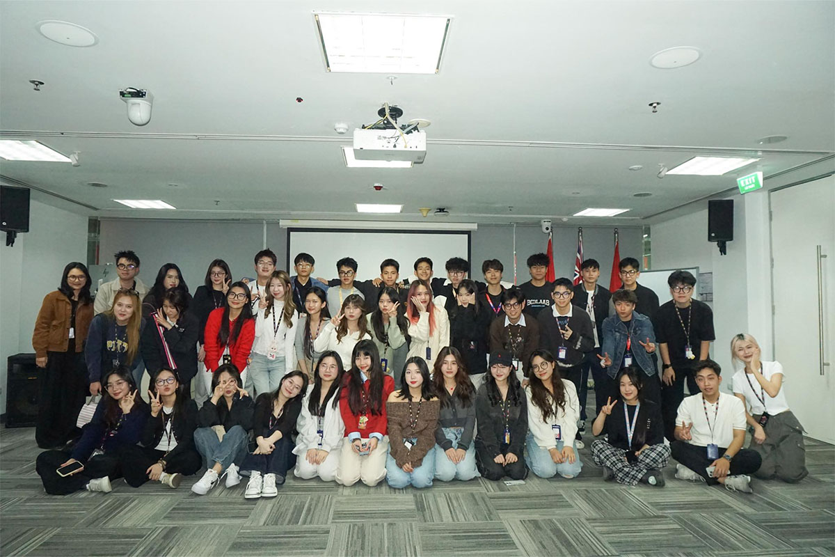 Ha Minh Anh thumbnail image