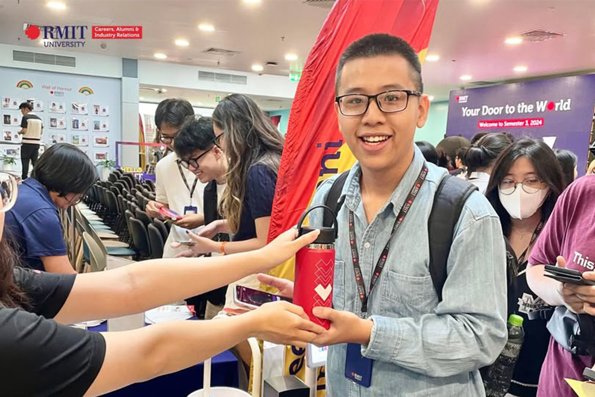 Pham Van Nhat Minh thumbnail image