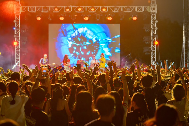 carnival-hear-it-live-2.jpg