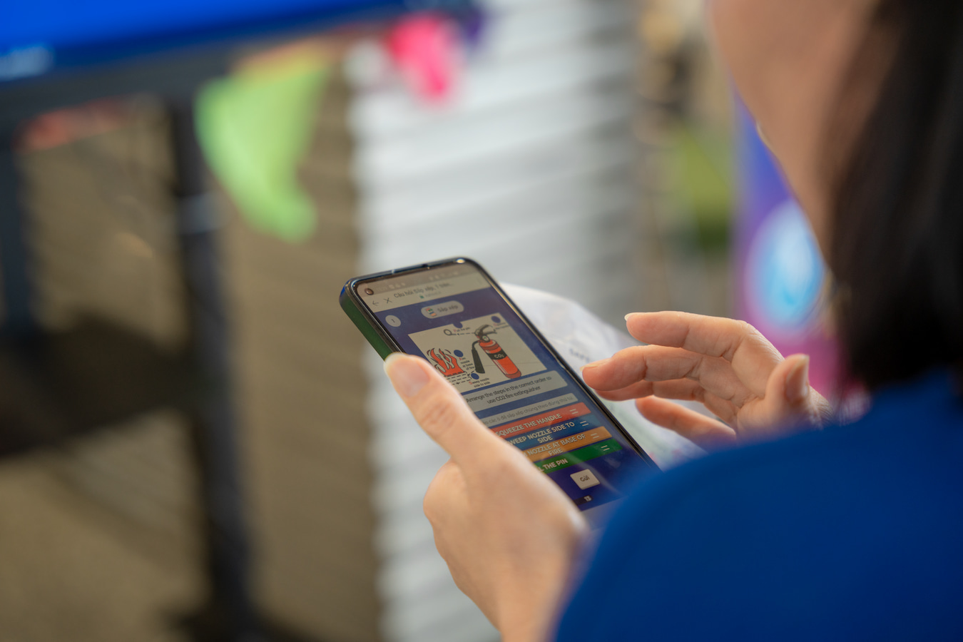 mobile-learning-safety-quiz-on-smartphone.jpg