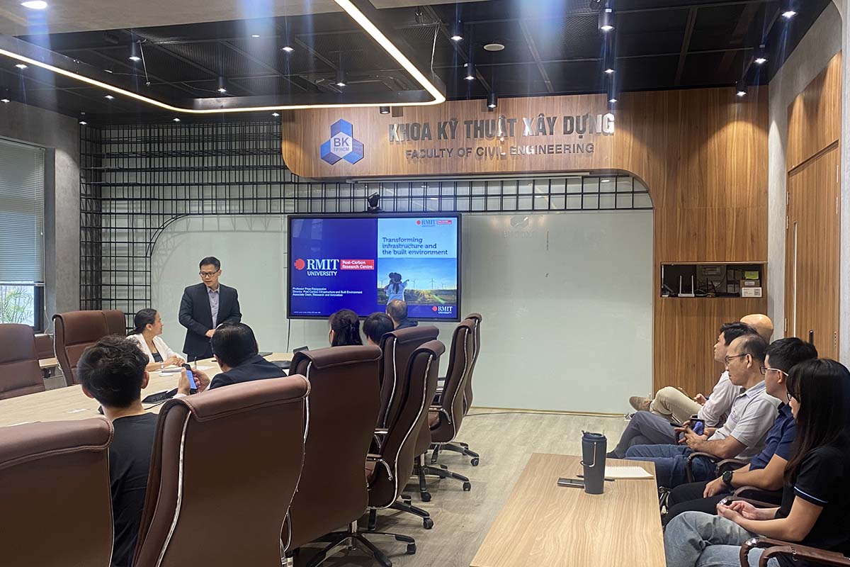 People are attending workshop