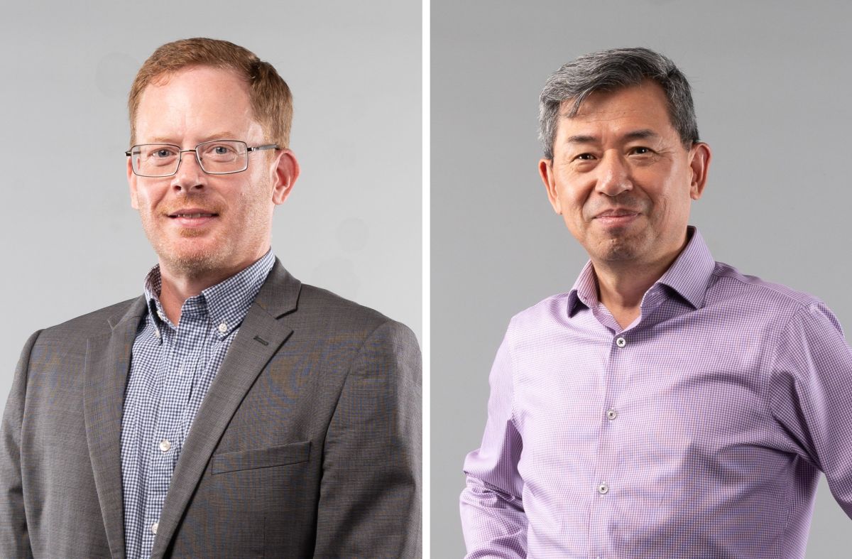 Ảnh hai chuyên gia