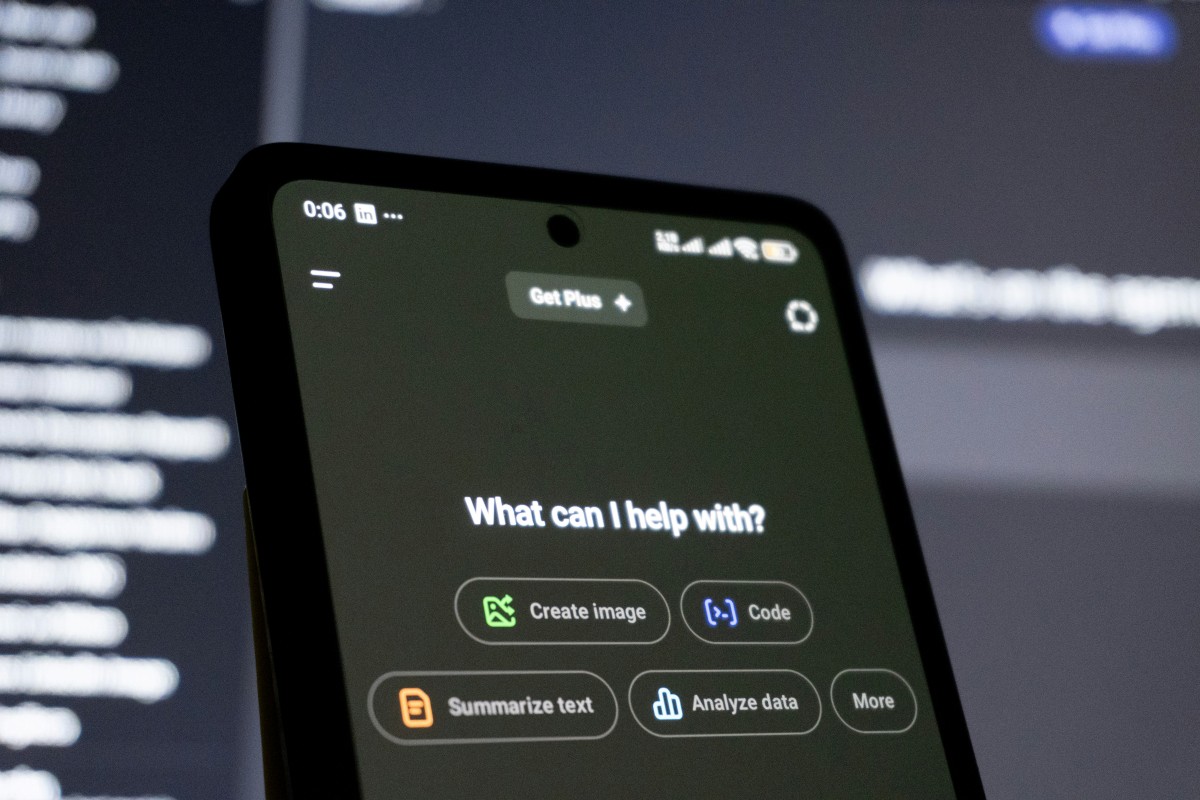 Ứng dụng chatbot AI trên điện thoại