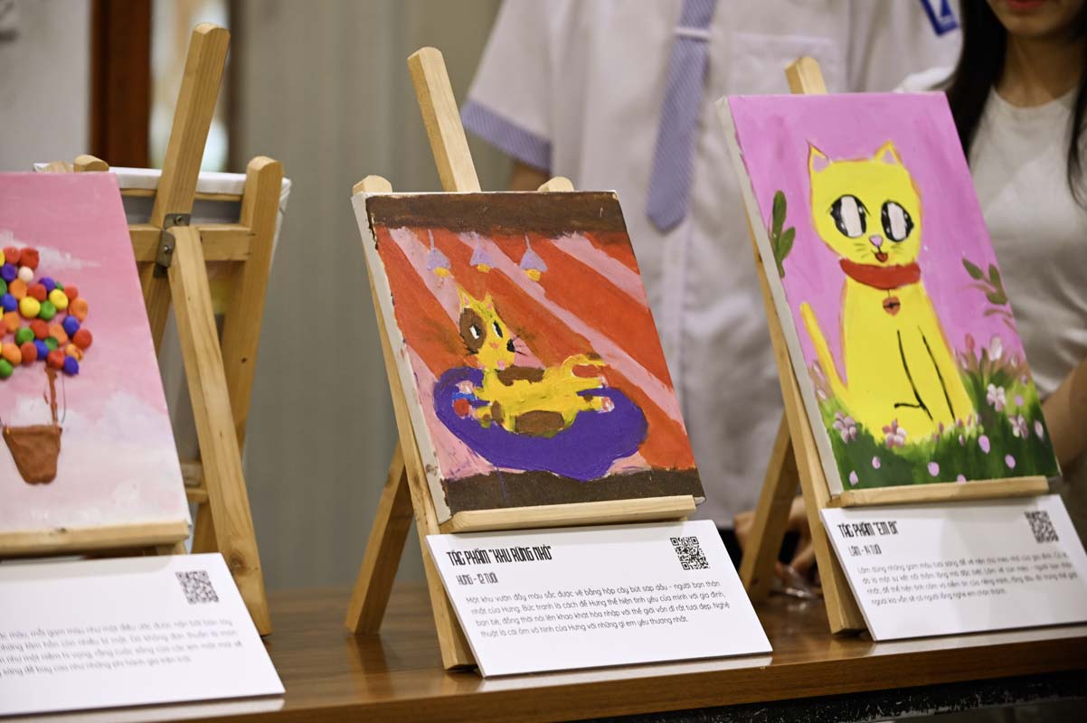 Alt Text is not present for this image, Taking dc:title 'doan-hung-anh-1'