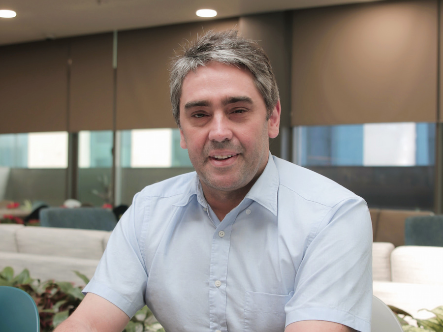 Dr Gordon Ingram portrait