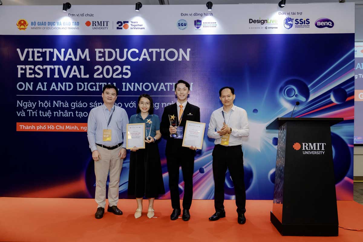 Alt Text is not present for this image, Taking dc:title 'education-festival-winning-teams'