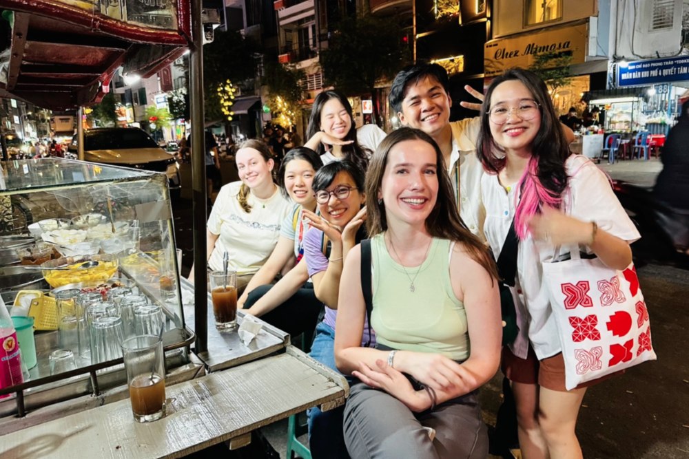 Ella and her friends at a Vietnamese street dessert shop