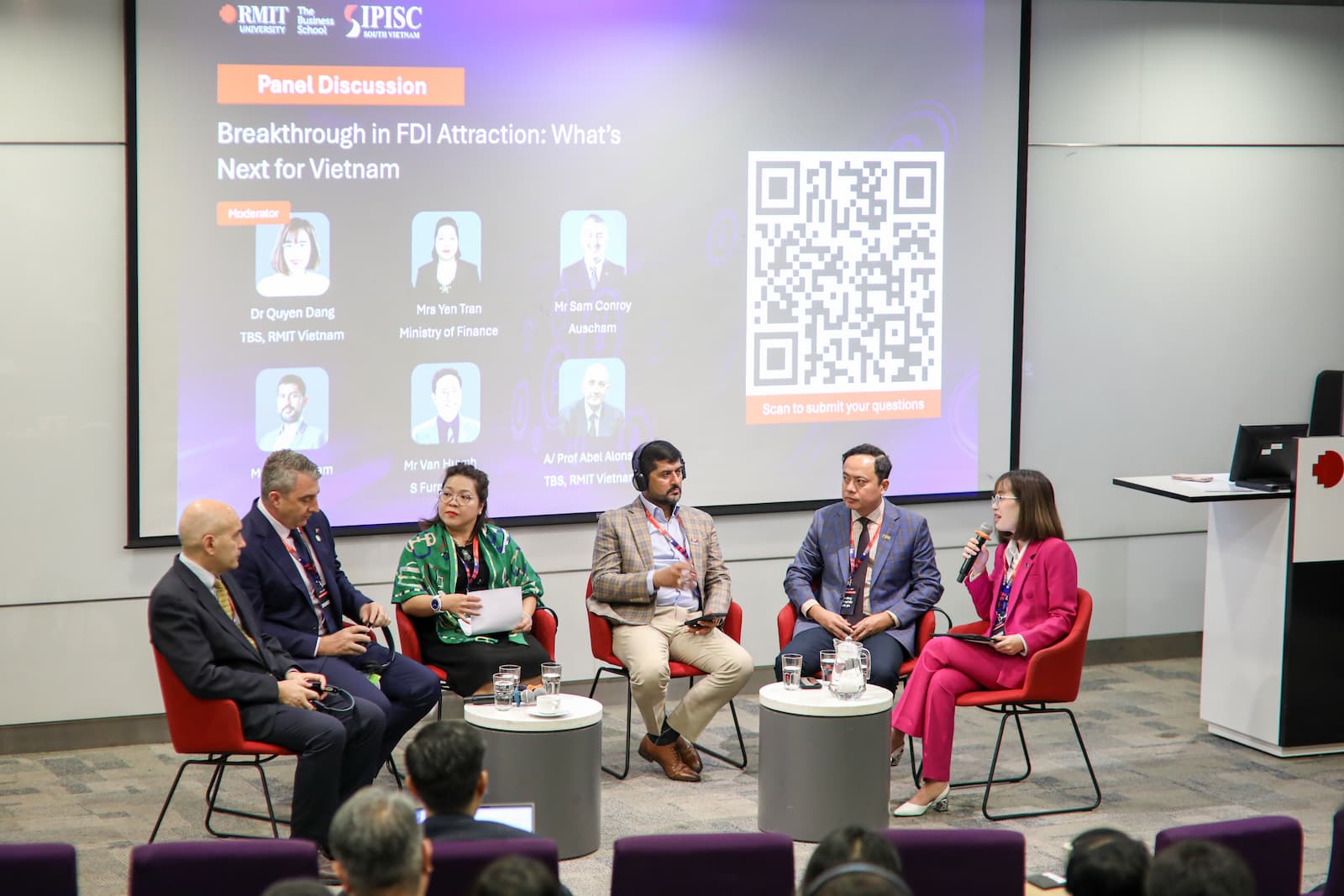 Alt Text is not present for this image, Taking dc:title 'global-business-forum-2025-3'