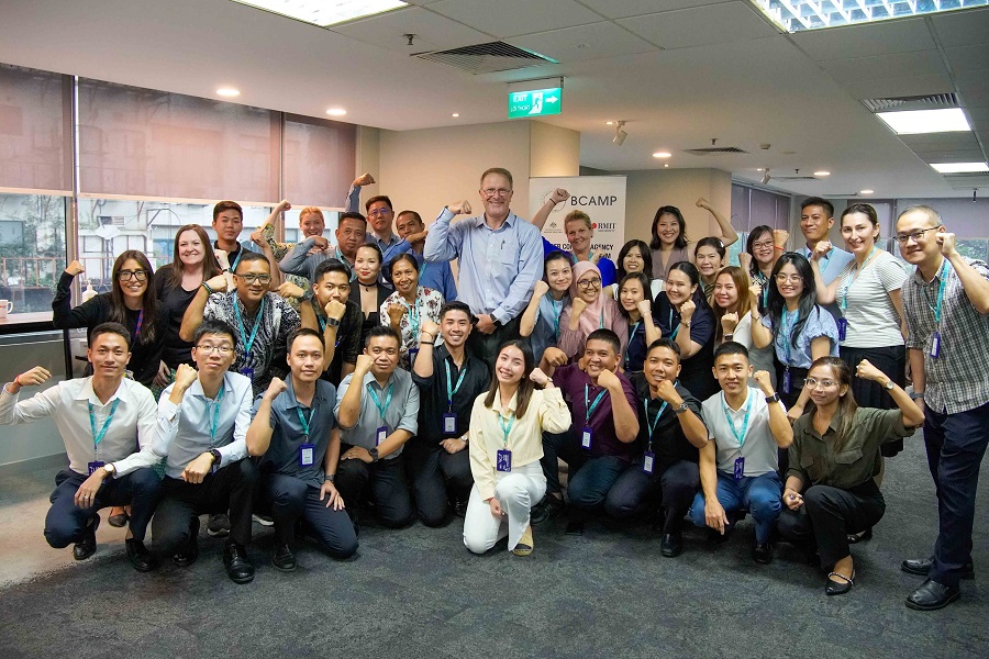 Mr Grant Edwards with BCAMP 31 participants. (Photo: RMIT)