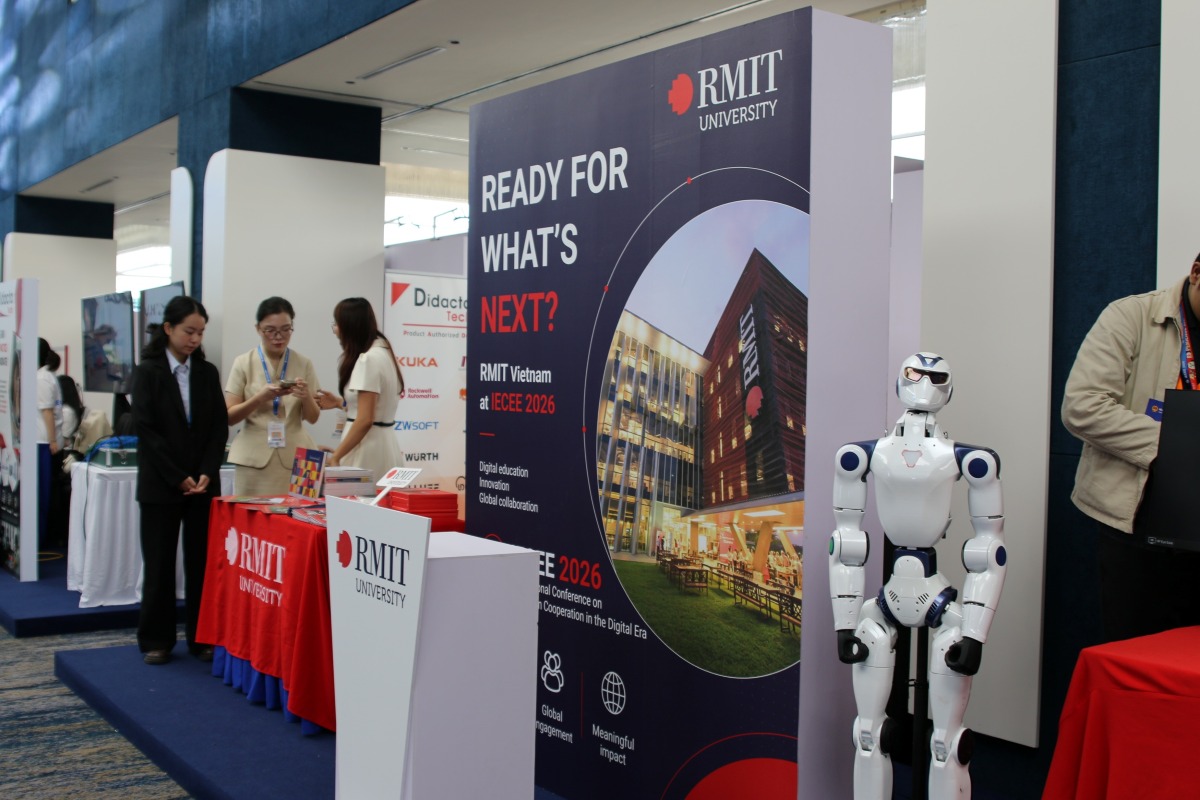Gian hàng RMIT