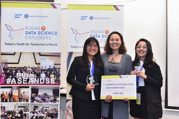 RMIT business students Le Phung Dan Thanh and Nguyen Ngoc Tram Anh came in second place with their project on sexual harassment in ASEAN countries.