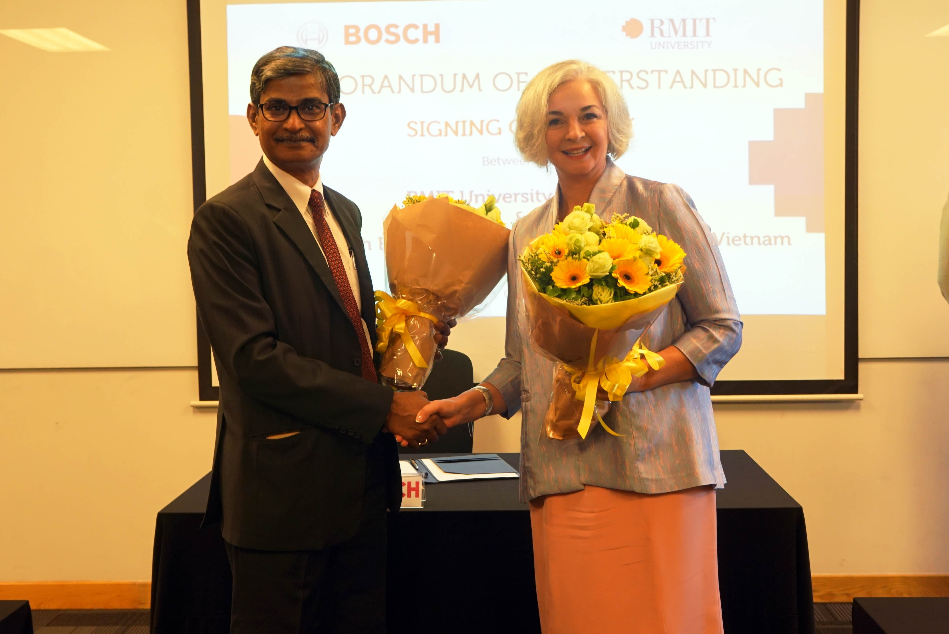 The agreement furthers cooperation in a number of areas including Work Integrated Learning courses, sponsorships, scholarships, research, and internship and management trainee programs.