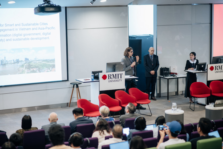 Jago Dodson speaking