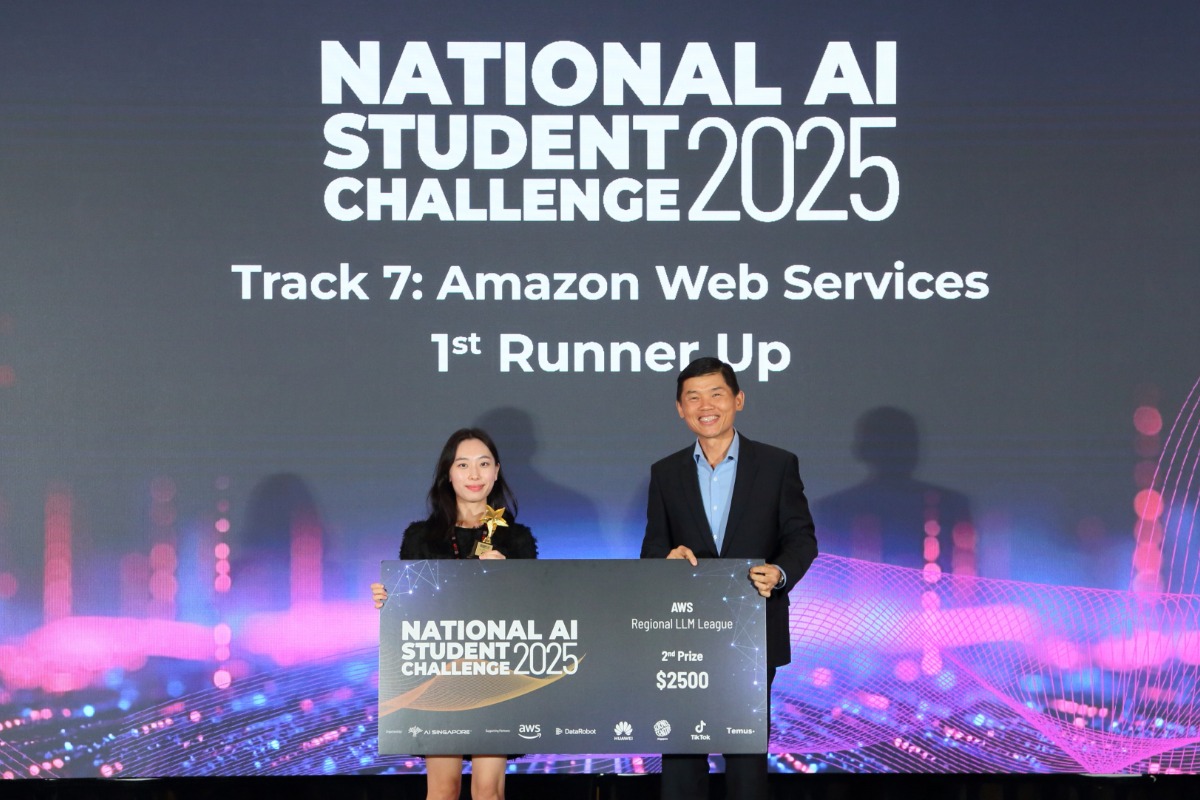 Seokyung Kim is presented with the 1st Runner-Up award at the ASEAN Finals, celebrating a standout performance on the regional AI stage. (Photo: National AI Student Challenge 2025 by AI Singapore)