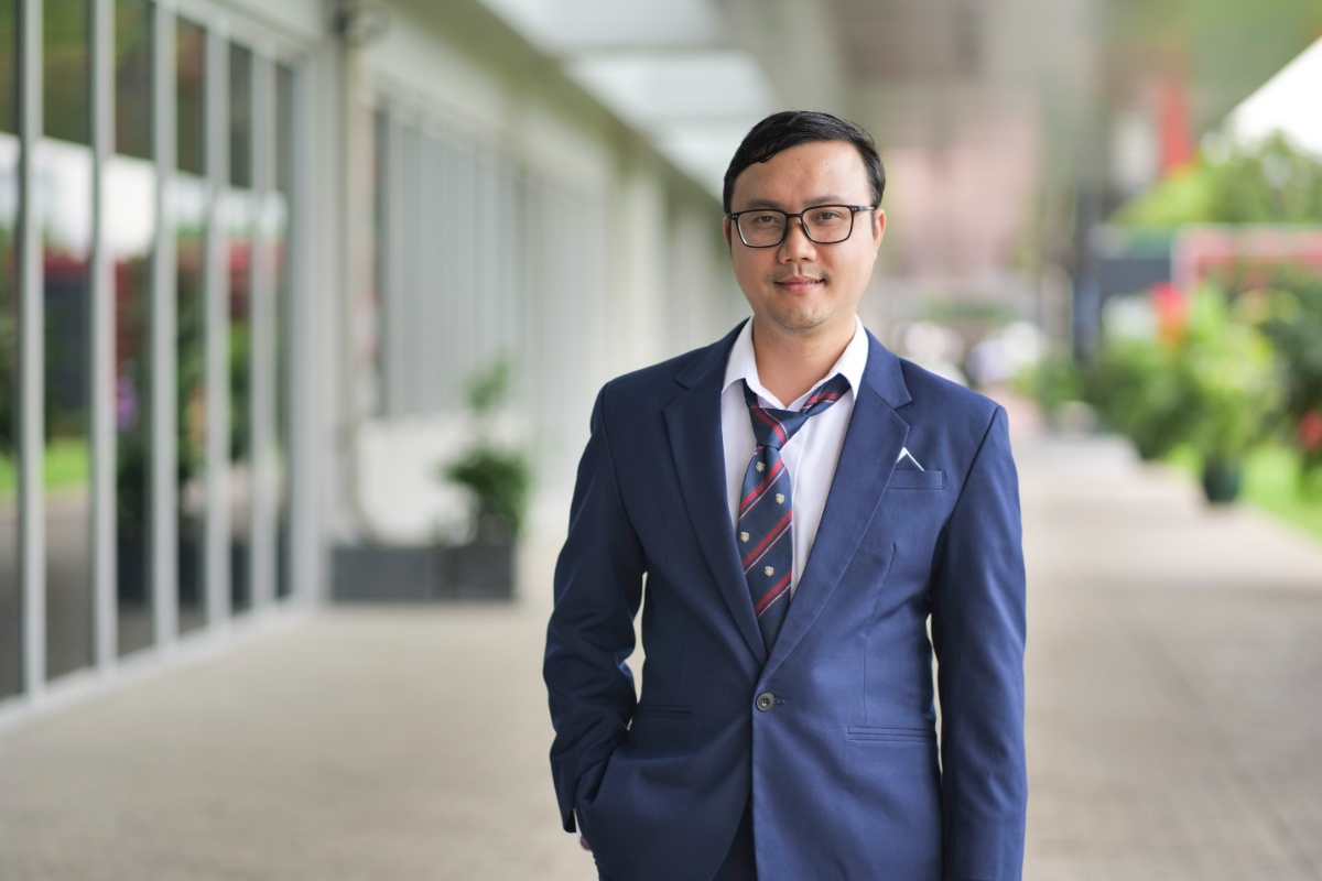 Dr Phan Hoang Diep argues that Vietnam’s rapid growth must now be matched by bold structural reforms to avoid falling into the middle-income trap. (Photo: RMIT)