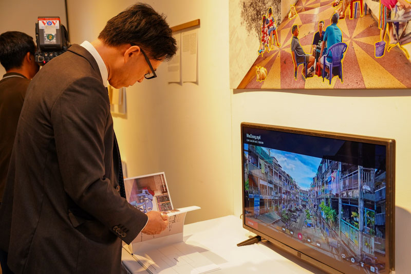 Alt Text is not present for this image, Taking dc:title 'news-2-2025-outlook-digital-music'