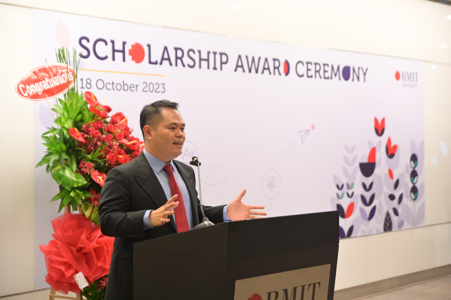 Alt Text is not present for this image, Taking dc:title 'news-masthead-opportunity-scholarship-new-partnerships'