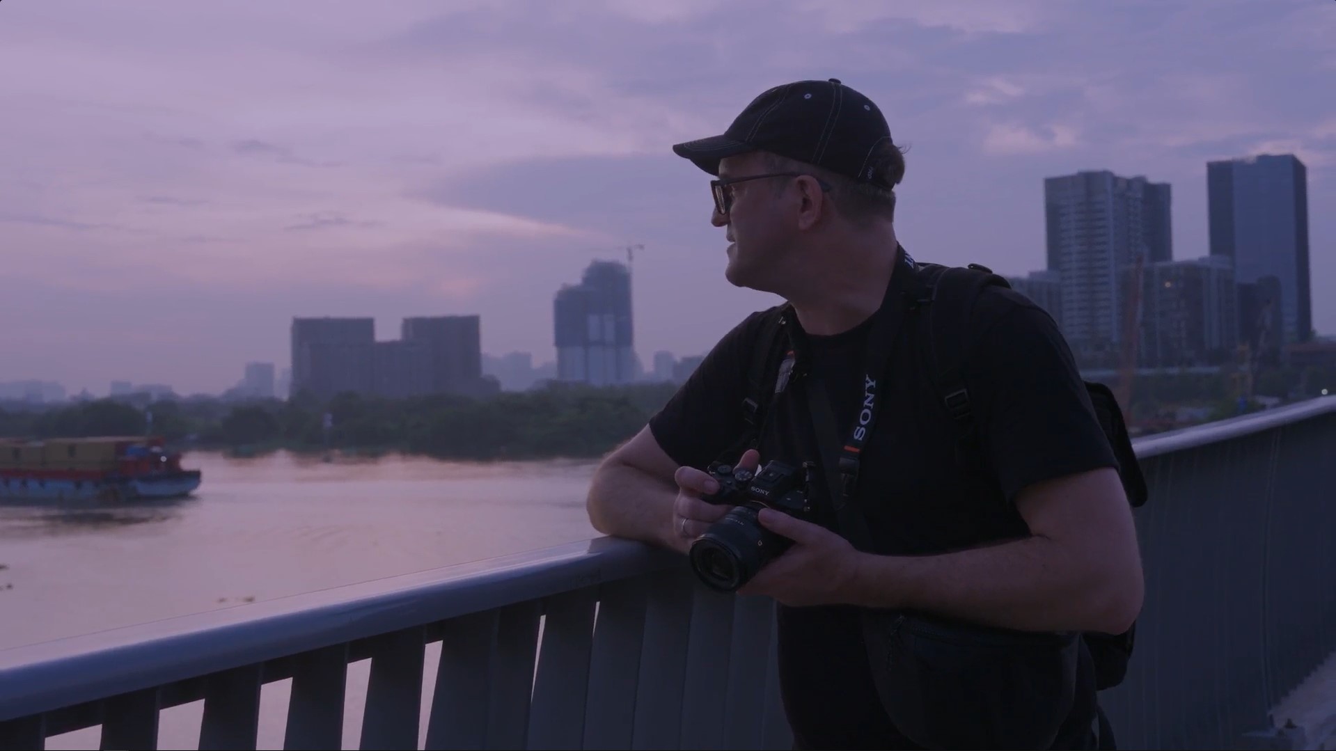 Alt Text is not present for this image, Taking dc:title 'news-2-photography-101'