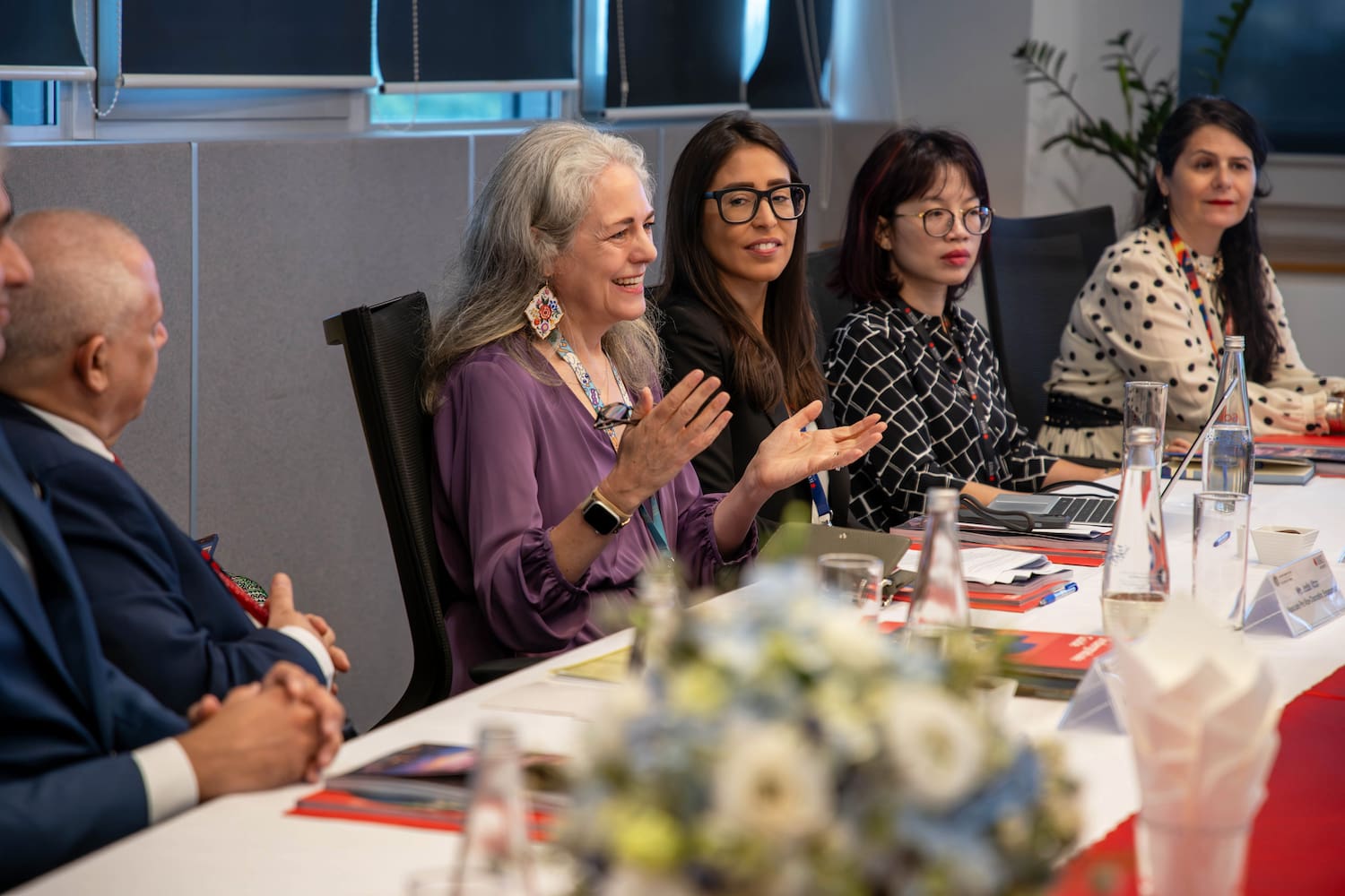 Alt Text is not present for this image, Taking dc:title 'news-2-senator-sue-lines-visit'