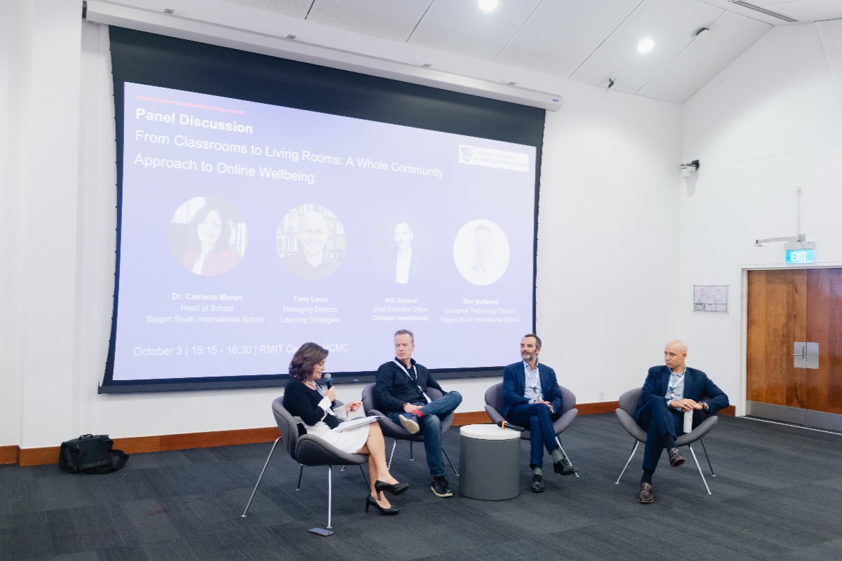 A panel discussion featuring international experts (Photo: RMIT)