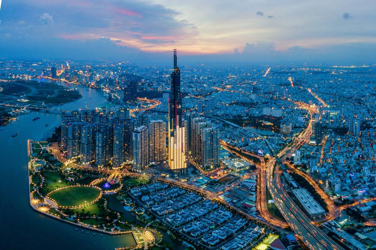 From public-private partnerships to digital inclusion, Ho Chi Minh City’s future depends on its ability to reform systems, empower communities, and build with care, not just code. (Photo: Quang – stock.adobe.com)