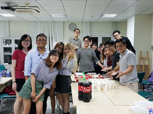 Duy and his students