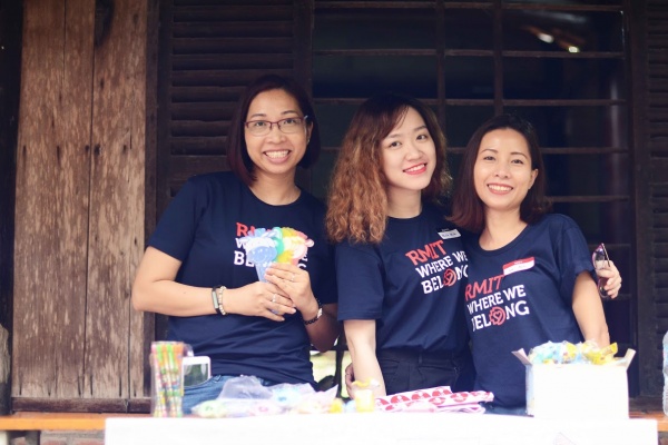 news-rmit-alumni-give-back-community-1