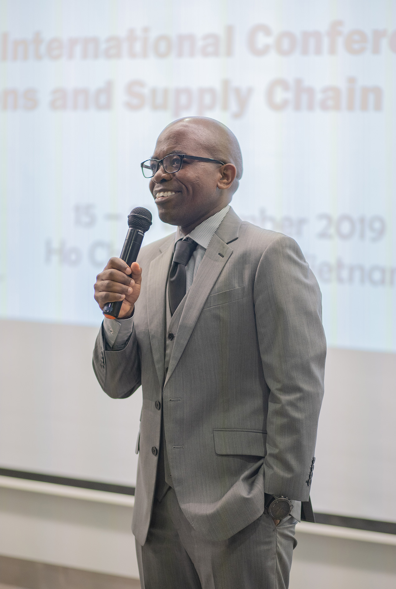 RMIT School of Business & Management Head Mathews Nkhoma welcomed the keynote speakers and conference attendees to the Operations and Supply Chain Management conference at RMIT’s Saigon South campus.