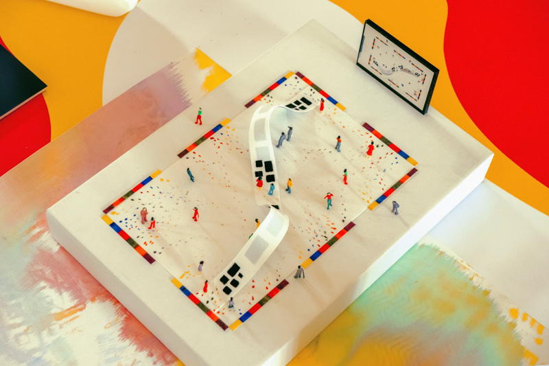 “Saigon in a Walk” by Dinh Ngoc Minh Chau allows participants to explore the city through the eyes of pedestrians.