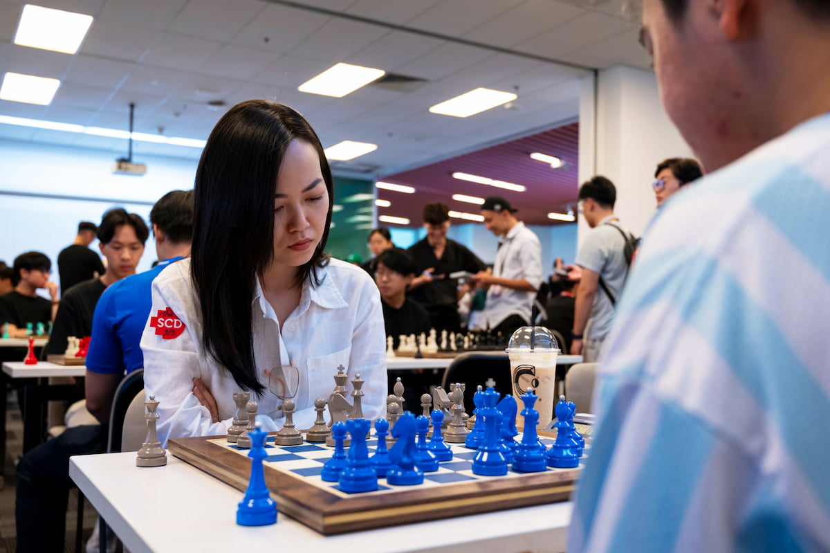 Over 300 attendees experienced Maztermind’s products and took part in exciting chess and caro tournaments.   