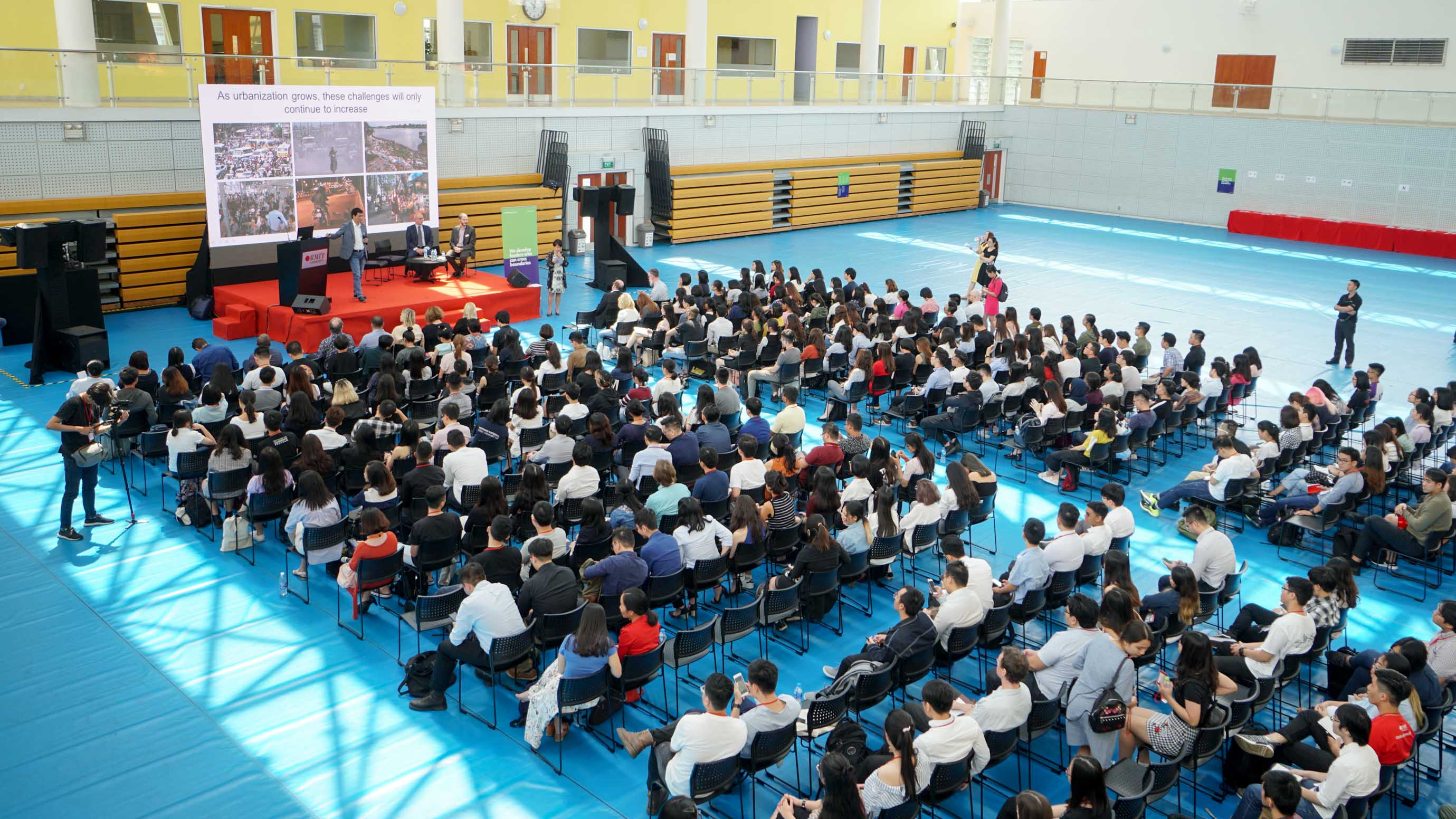 news-students-take-on-city-s-challenges