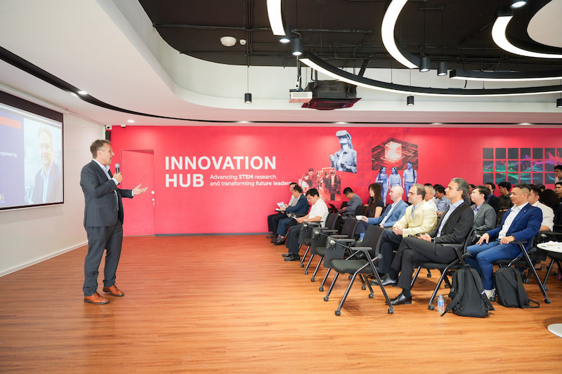 Prof Ray Kirby speaking